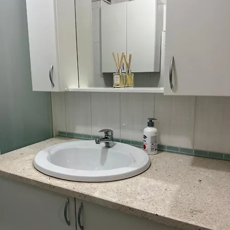 Apartament Carolija 2 *
