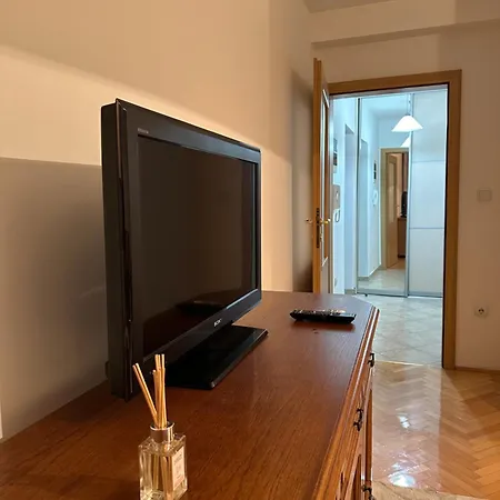Carolija 2 Apartament Brčko